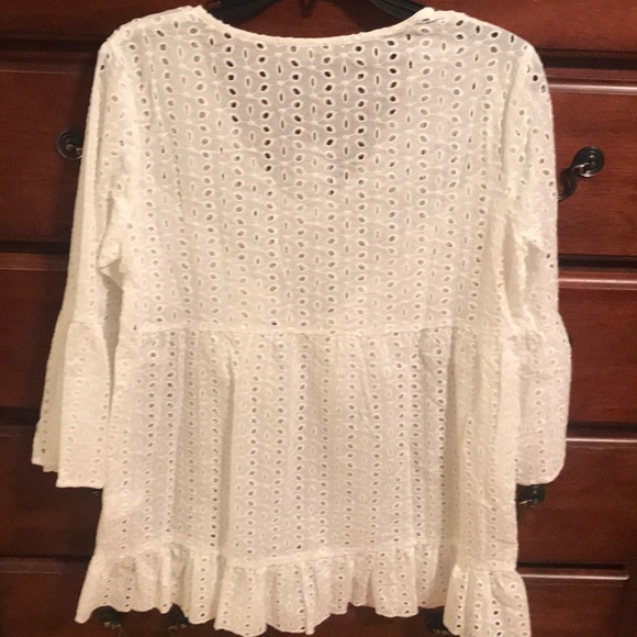 Suzanne Betro V-neck Eyelet Tunic - Picture 2 of 2
